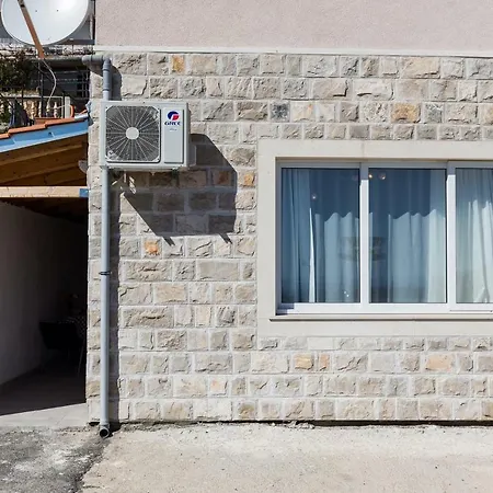 Apartman Saric Denis アパート